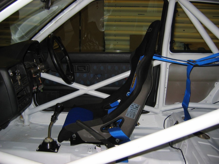 Stock Hatch Peugeot 106 XSi prepared by <a href='http://www.sgr-engineering.co.uk'>SGR Engineering Ltd</a>